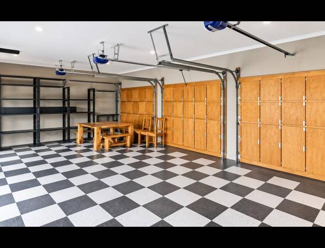 4 BEDROOM HOUSE FOR SALE IN ROOIHUISKRAAL